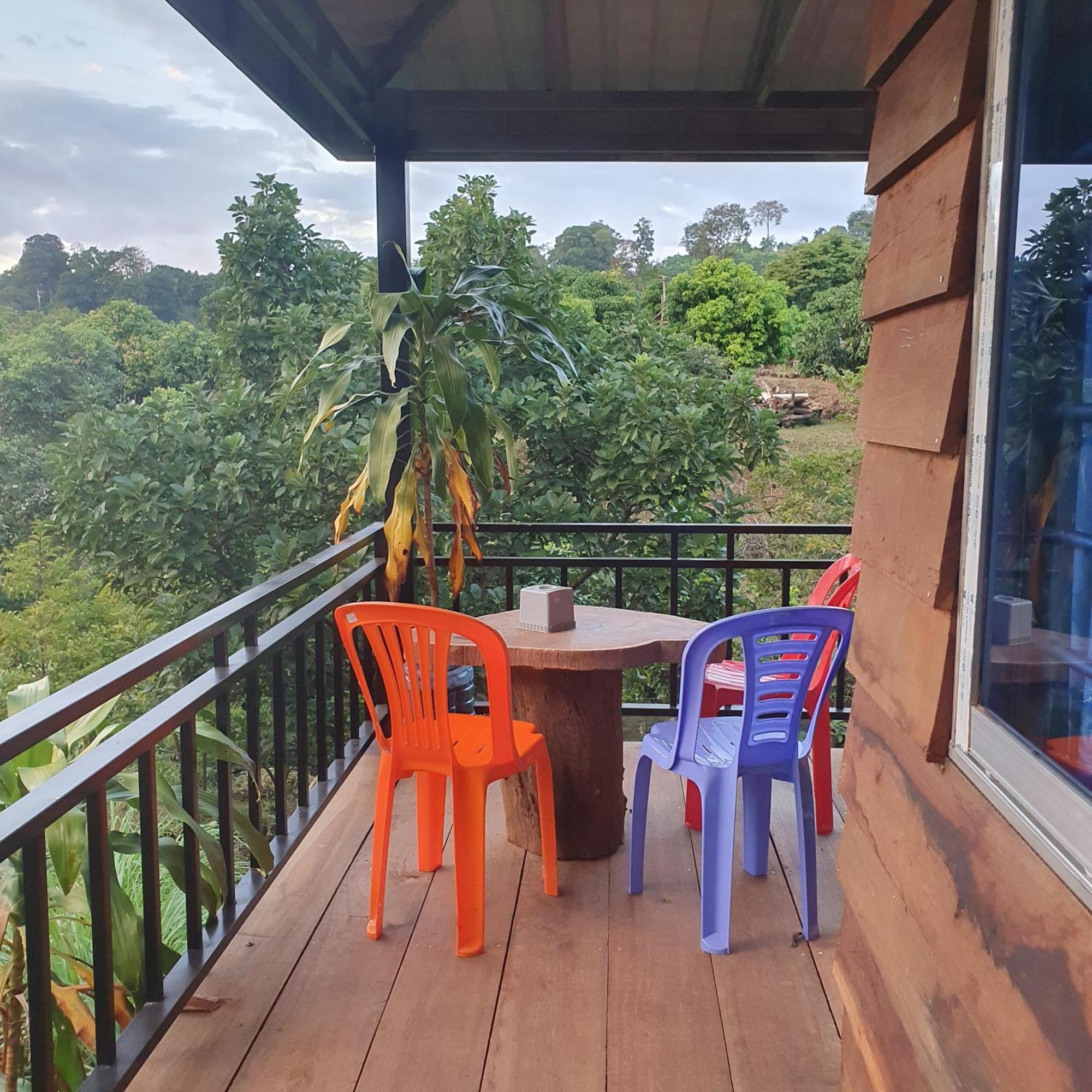 Albergue Banlung Mountain View Treks & Tours Exterior foto